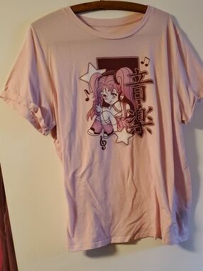 Torrid size 2(2x) Pink Anime Graphic Women's T-Shirt - Cute Music Print